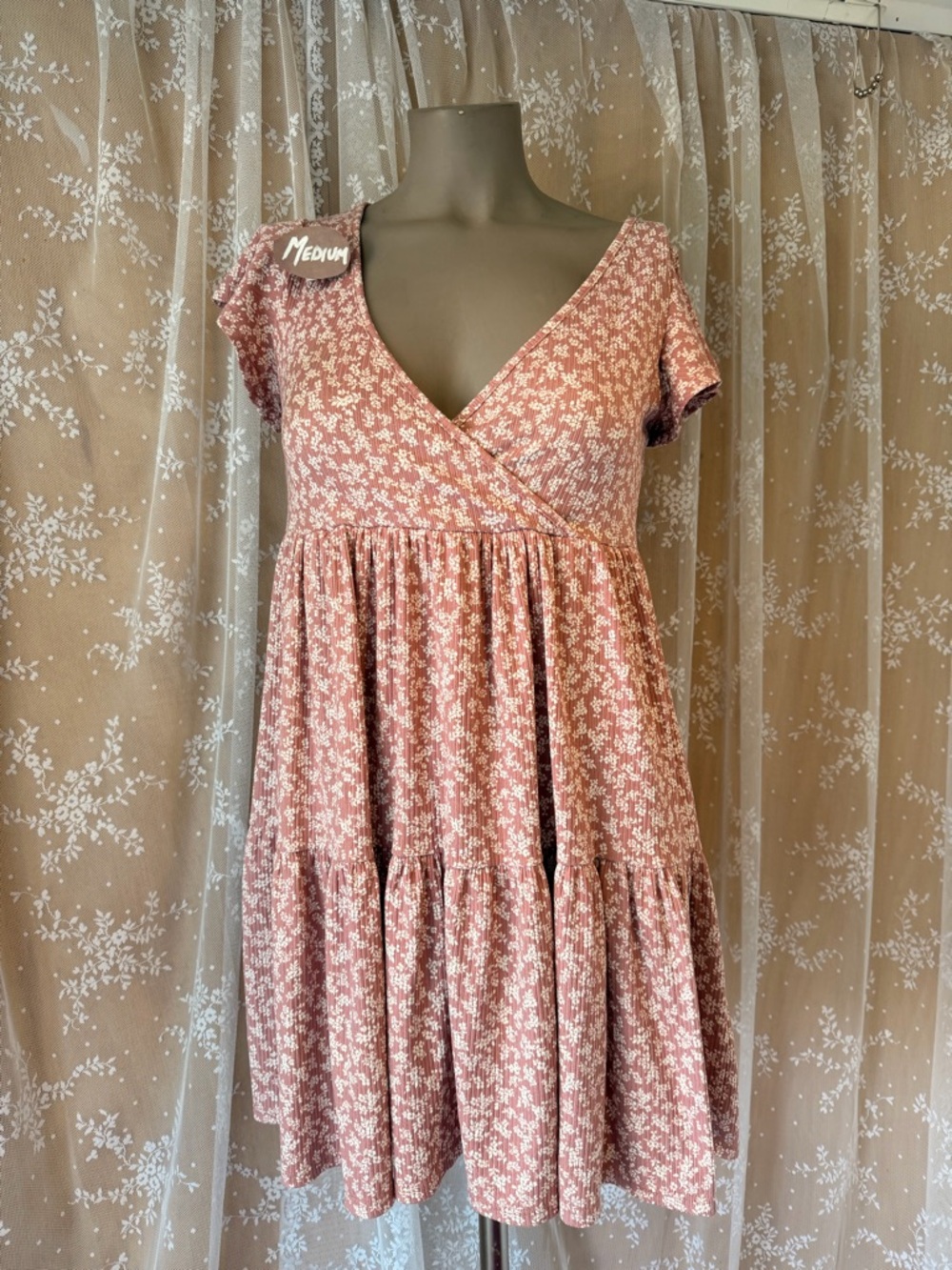 Medium Jessica Simpson Dusty Rose Floral Mini Dress